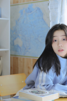 《年轻的阿姨》